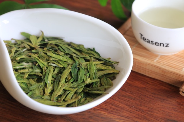 2016 longjing leaves appearance.jpg
