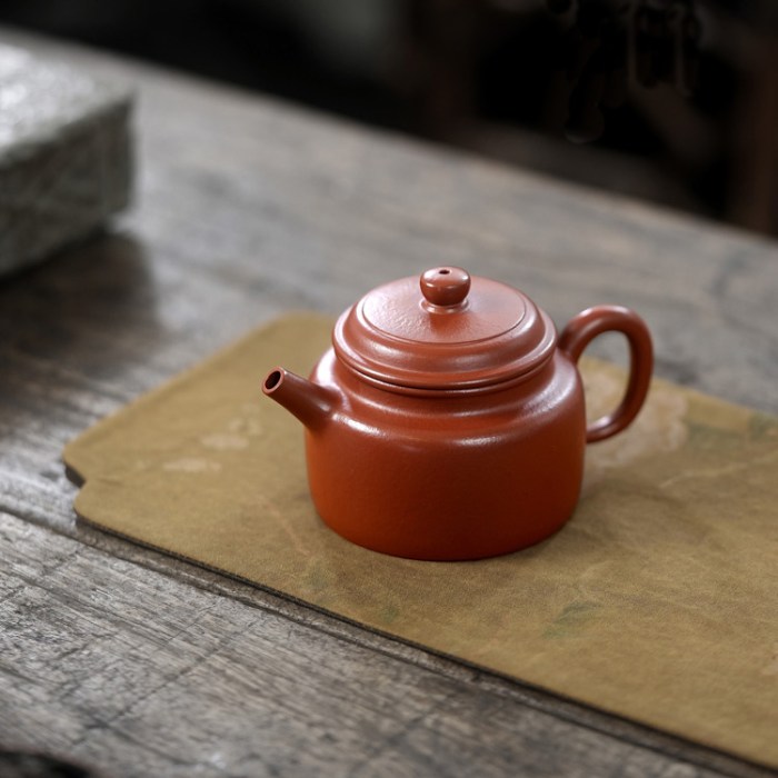 de zhong yixing teapot